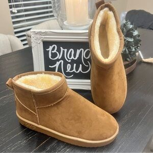 New! Short Lug Sole Faux Suede Cozy Booties Size 40/9.5
